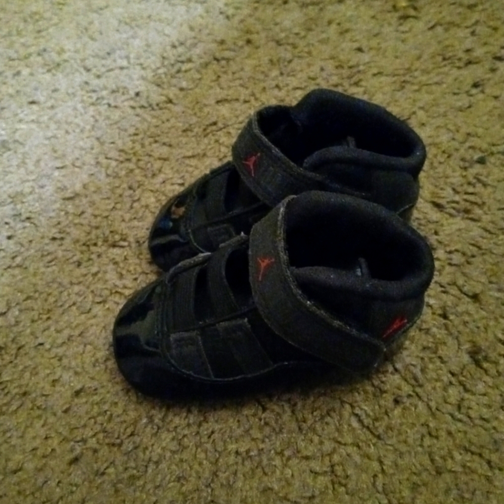 Infant shoes